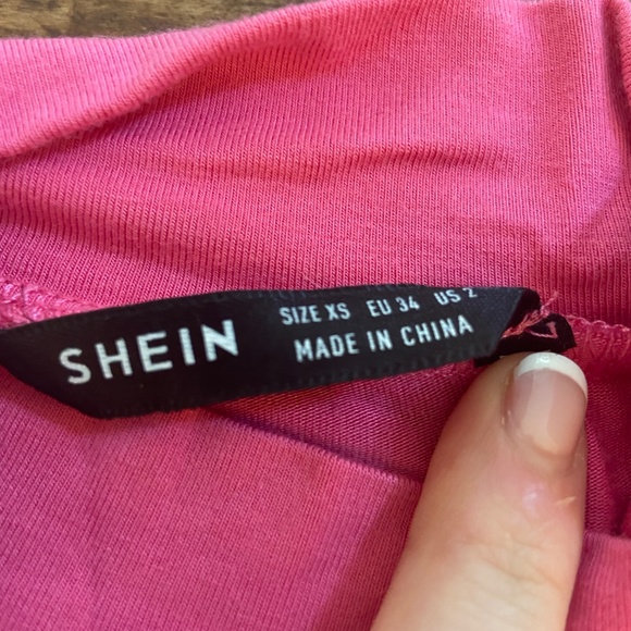 SHEIN pink backless Crop-Top, size XS - Picture 4 of 4